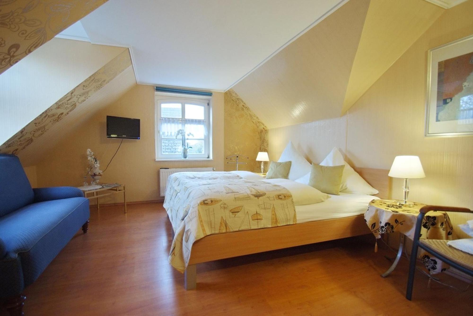 Stoevchen Cafe Hotel Papenburg Room photo